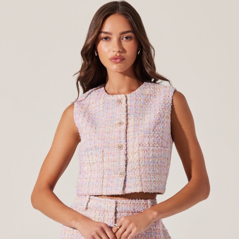 NWT ASTR the Label Wynn Pink Cropped Tweed Sleeveless Vest Pastel S Small